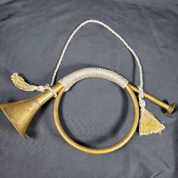 Vintage Brass Bugle Horn with Gold Rope Tassels Decorative Wall Hanging - Picture 2 of 15